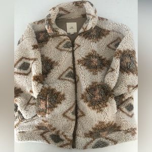 EUC Women’s Small Thread + Supply fleece.